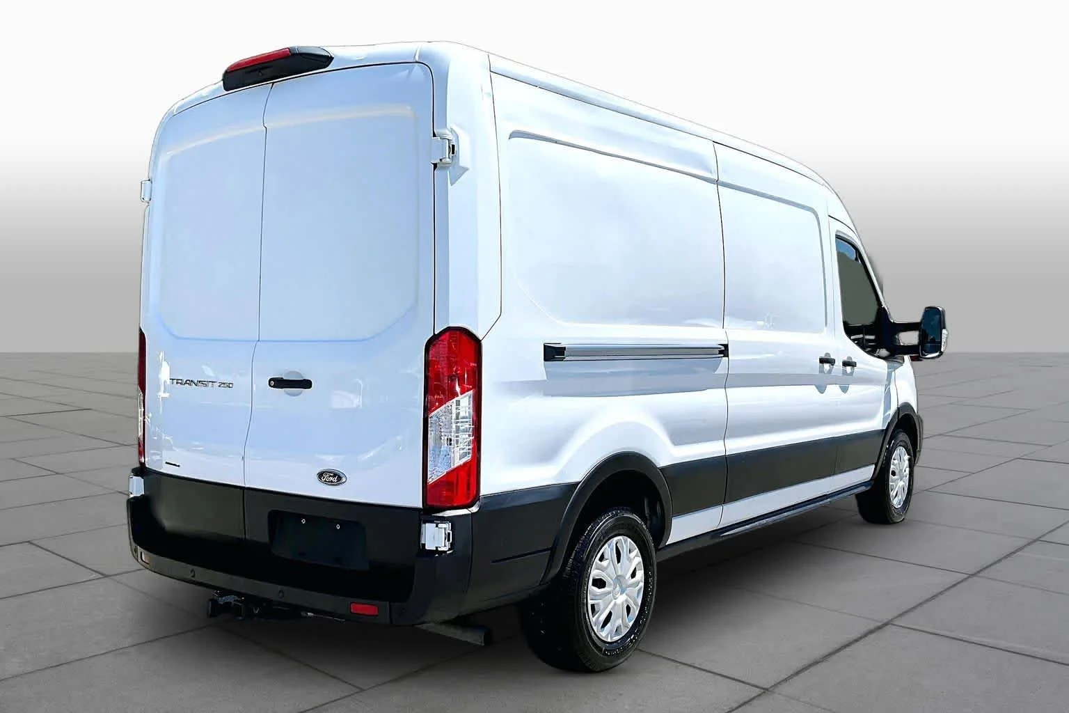 Used 2021 Oxford White Ford  image 13