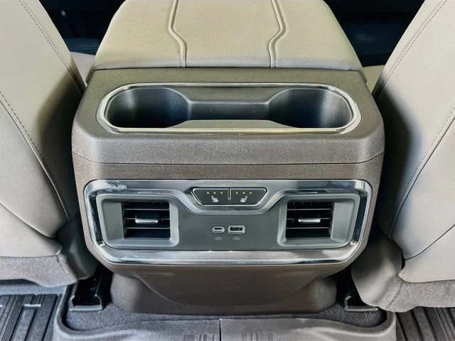 2026 GMC Sierra 1500 SLT - Photo 18
