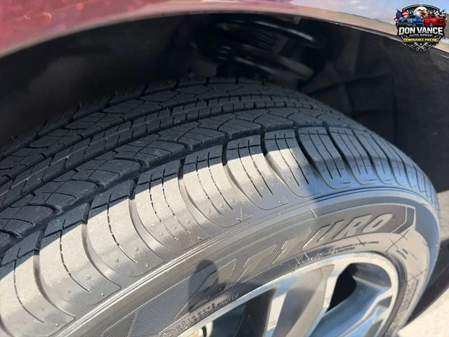 Used 2018 Red GMC Denali image 28