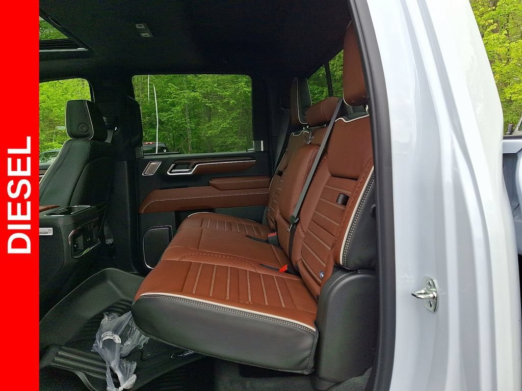 New 2026 Glacier White Tricoat GMC Denali Ultimate image 6