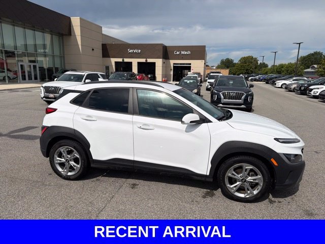Used 2023 White Hyundai SEL image 34