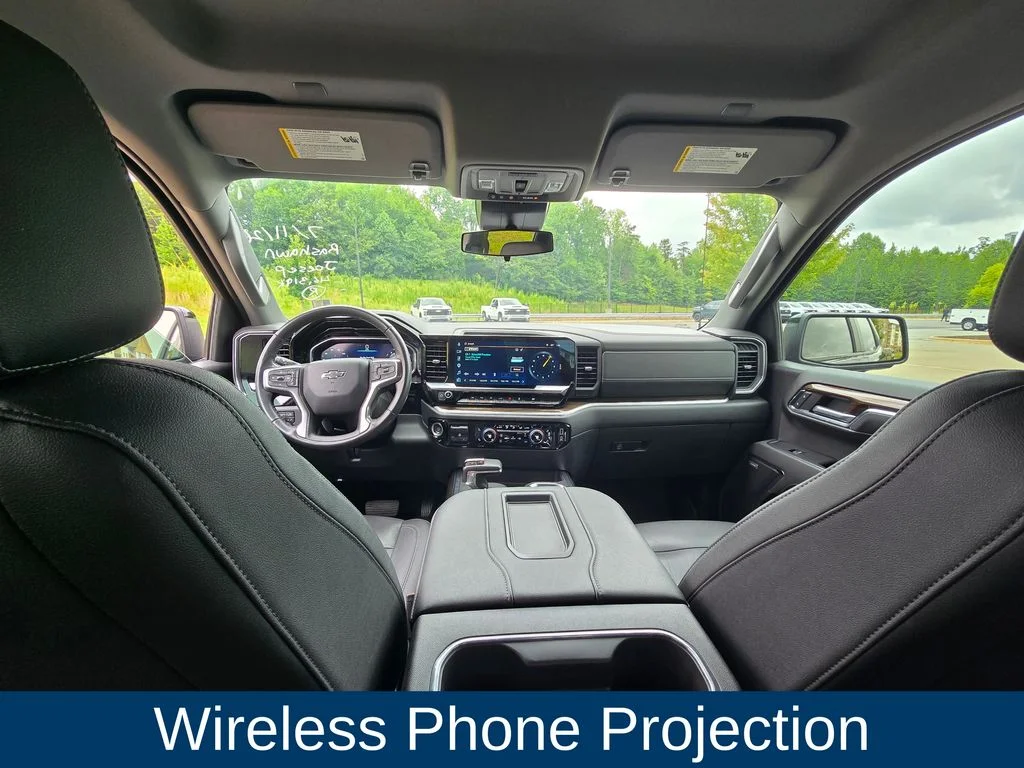 Used 2022 Black Chevrolet RST image 17