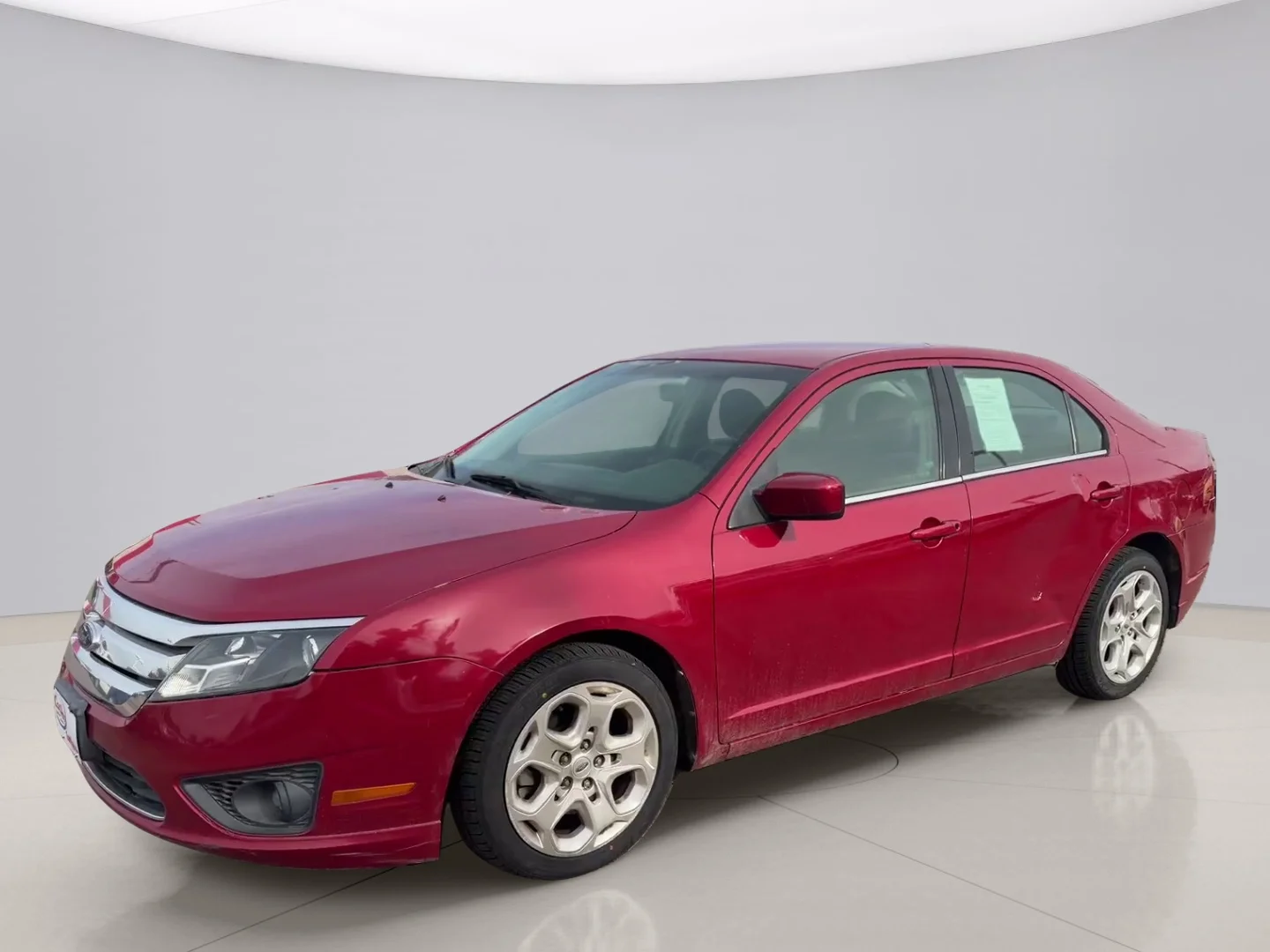 Used 2010 Red Ford SE image 1
