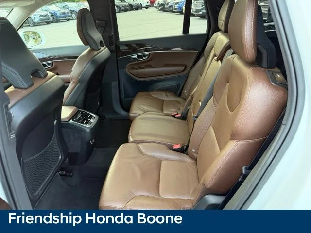 Used 2019 White Volvo T6 Momentum image 34