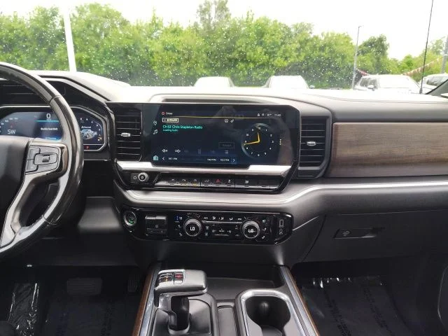 Used 2023 Blue Chevrolet High Country image 18