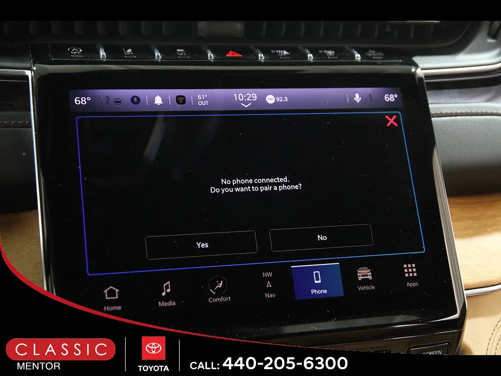 Used 2023 Diamond Black Crystal Pearl Coat Jeep  image 13