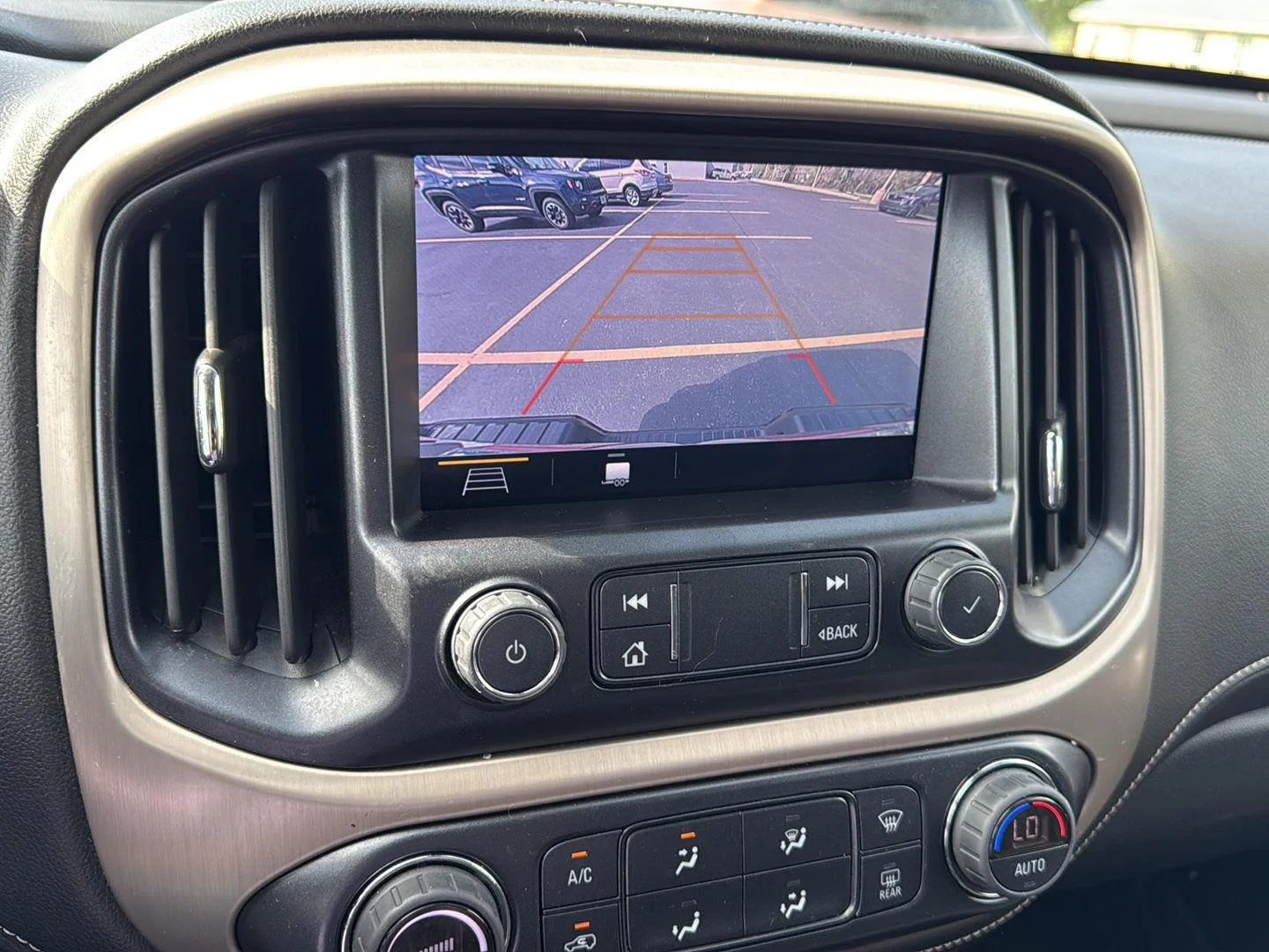 Used 2022 Onyx Black GMC 4WD Denali image 6