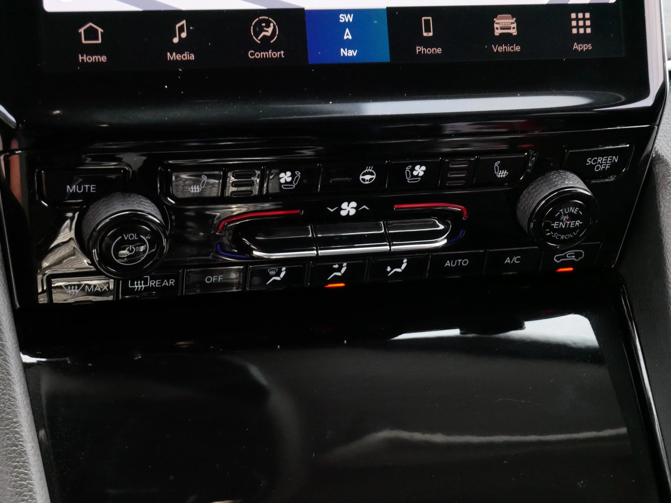 Used 2023 Diamond Black Crystal Pearlcoat Jeep  image 23