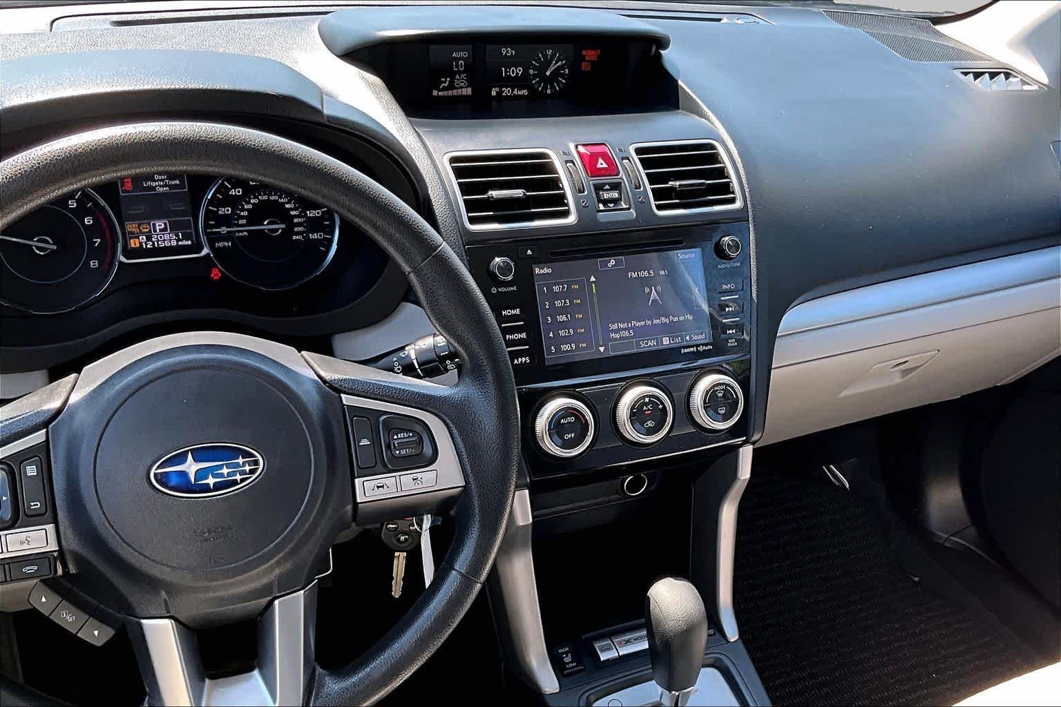 Used 2017 Ice Silver Metallic Subaru Premium image 6