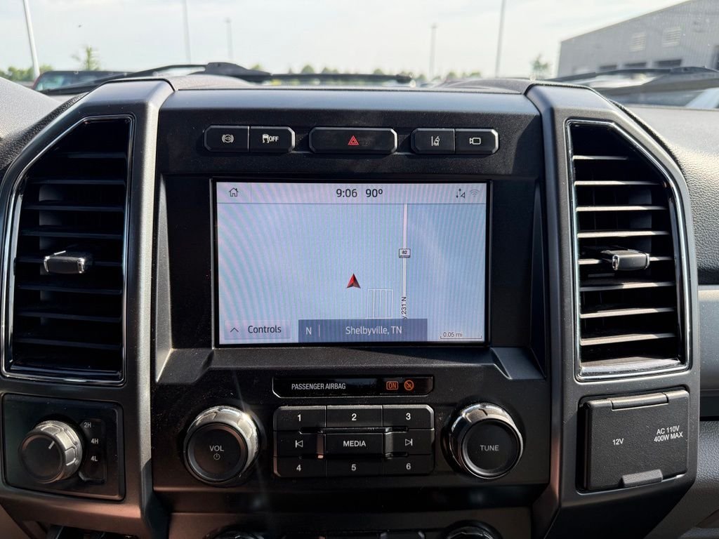 Used 2022 Agate Black Metallic Ford XLT image 12