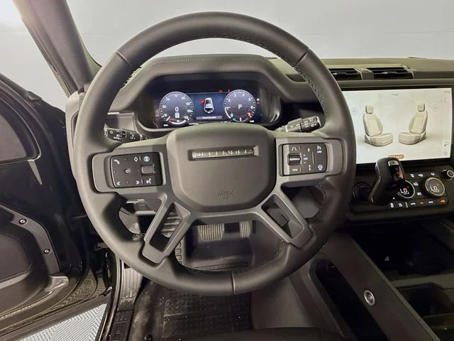 New 2026 Santorini Black Land Rover S image 12