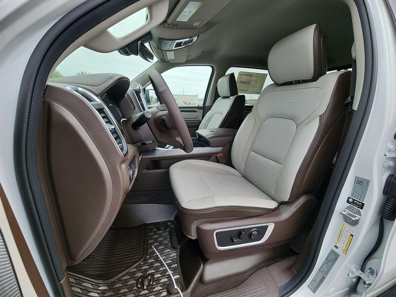2026 RAM 1500 Laramie - Photo 11