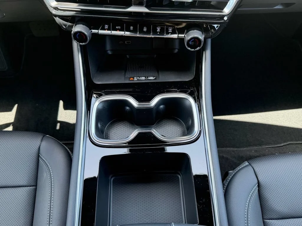 New 2026 Mosaic Black Metallic Chevrolet LT image 15