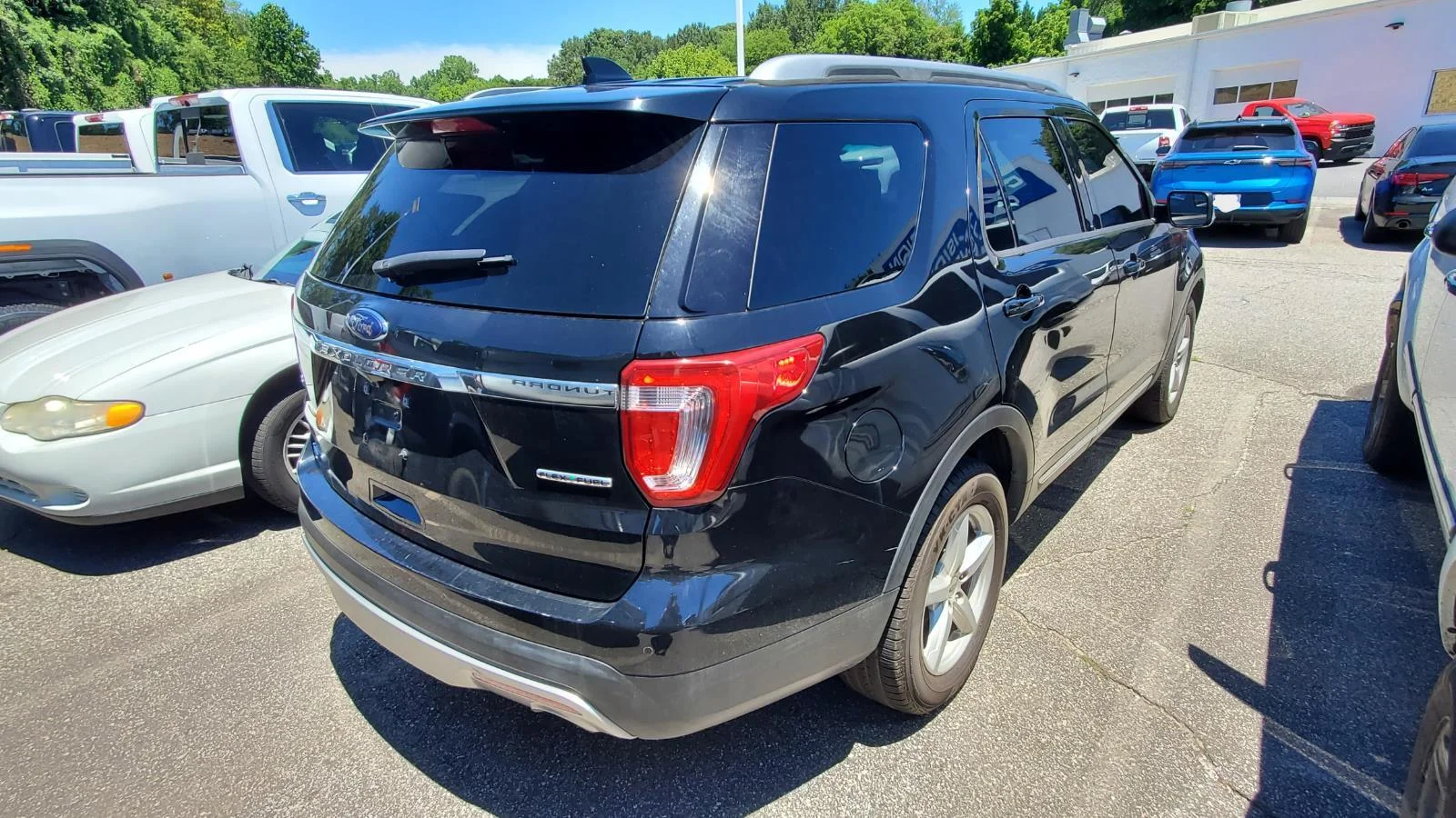 Used 2016 Shadow Black Ford XLT image 8