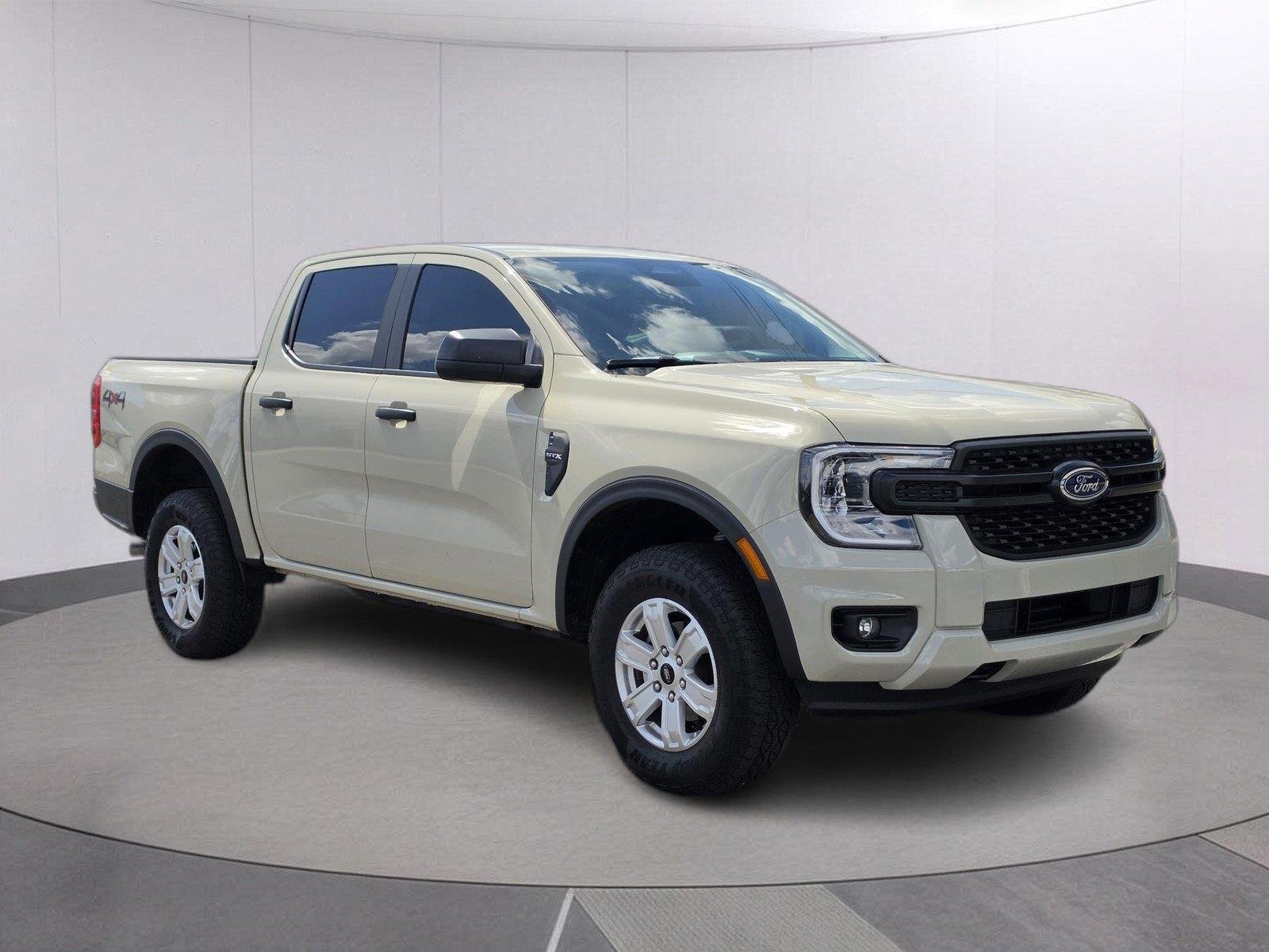 Used 2025 Desert Sand Ford XL image 8