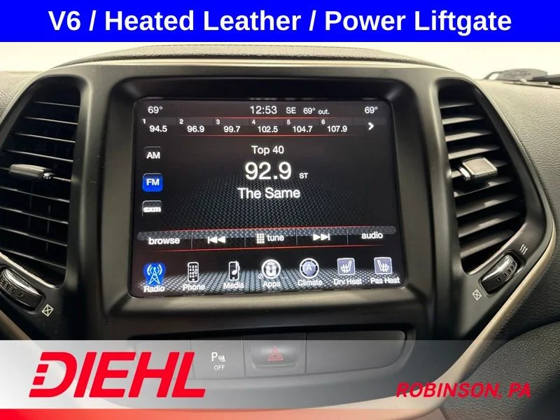 Used 2018 Blue Jeep Limited image 29