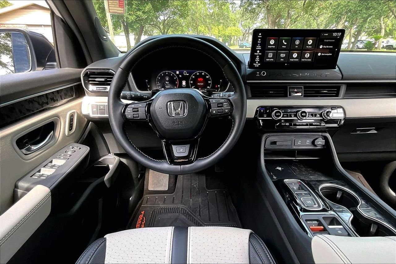 Used 2026 White Honda  image 8