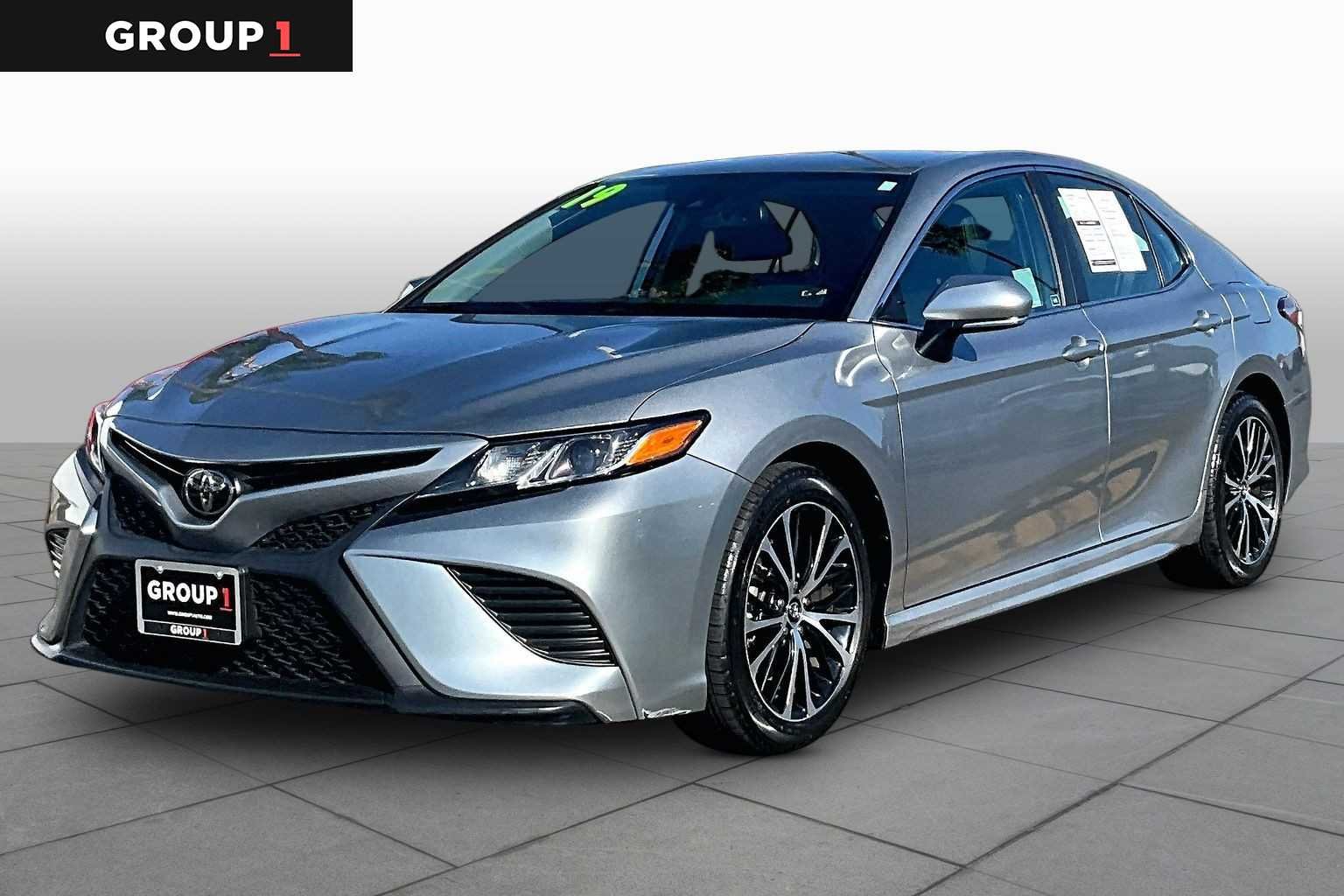 2019 Toyota Camry SE