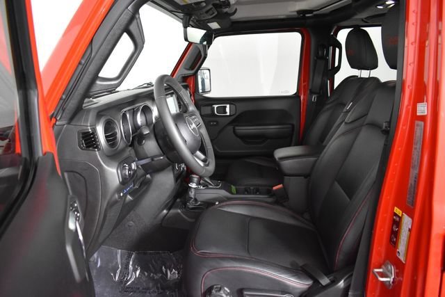 Used 2023 Red Jeep 4x4 image 34