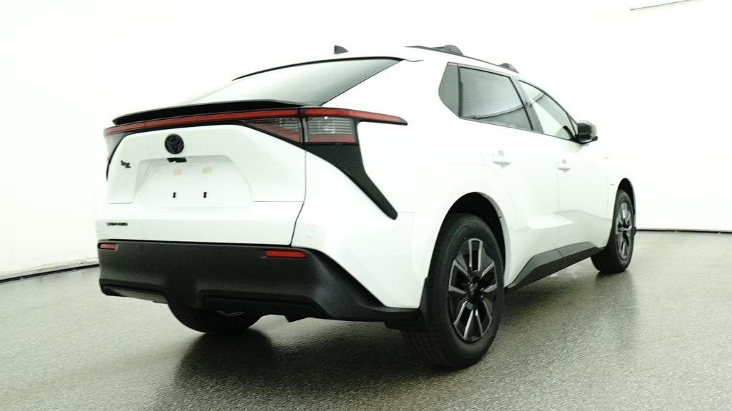 New 2026 WINDCHILL PEARL Toyota XLE image 66