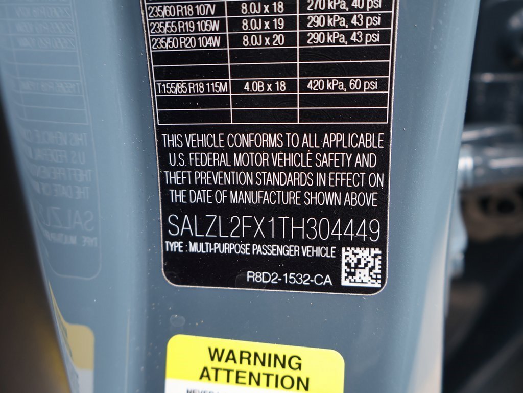 Used 2026 Tribeca Blue Metallic Land Rover Dynamic image 40