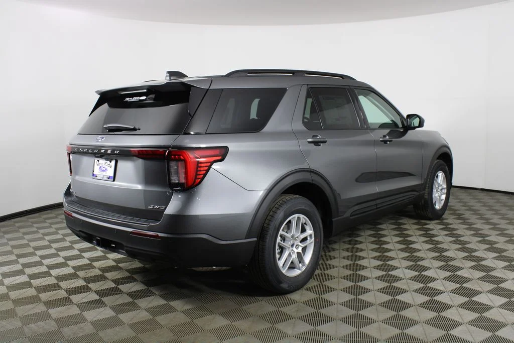 New 2026 Carbonized Gray Metallic Ford Active image 5