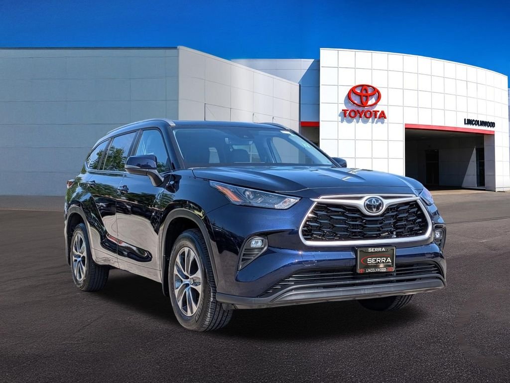 Used 2026 Blue Toyota XLE image 6