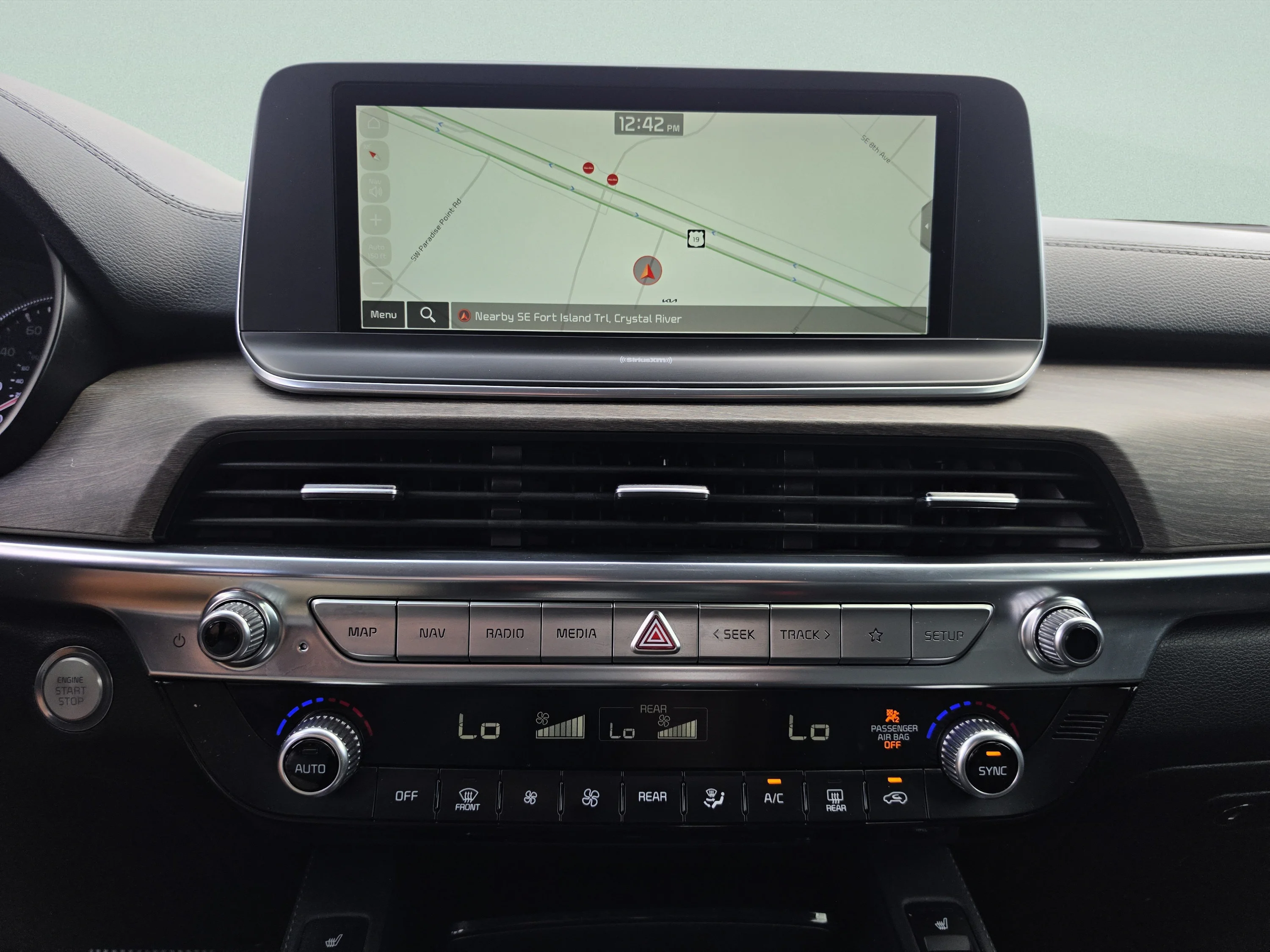Used 2022 Everlasting Silver Kia EX image 28