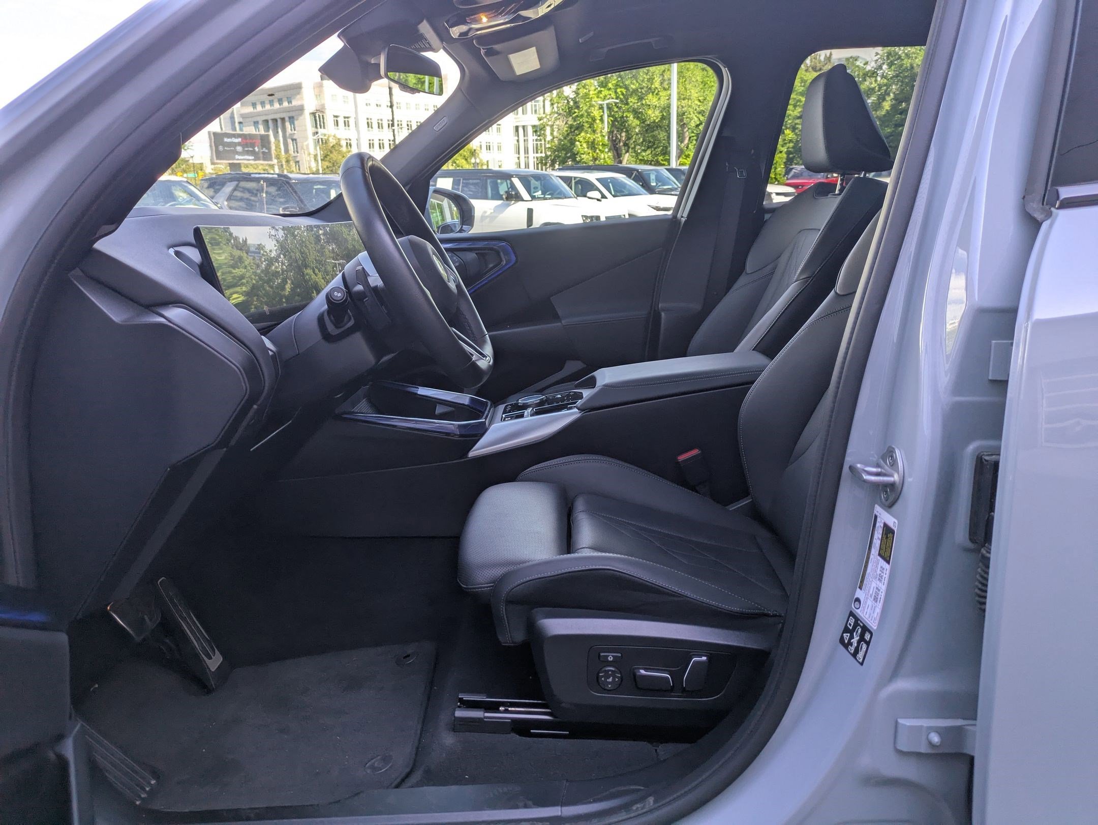 Used 2025 Gray Metallic BMW 30 xDrive image 23