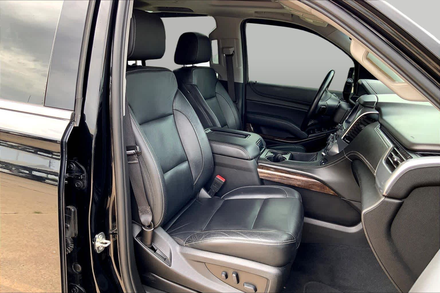 Used 2020 Black Chevrolet LT image 9