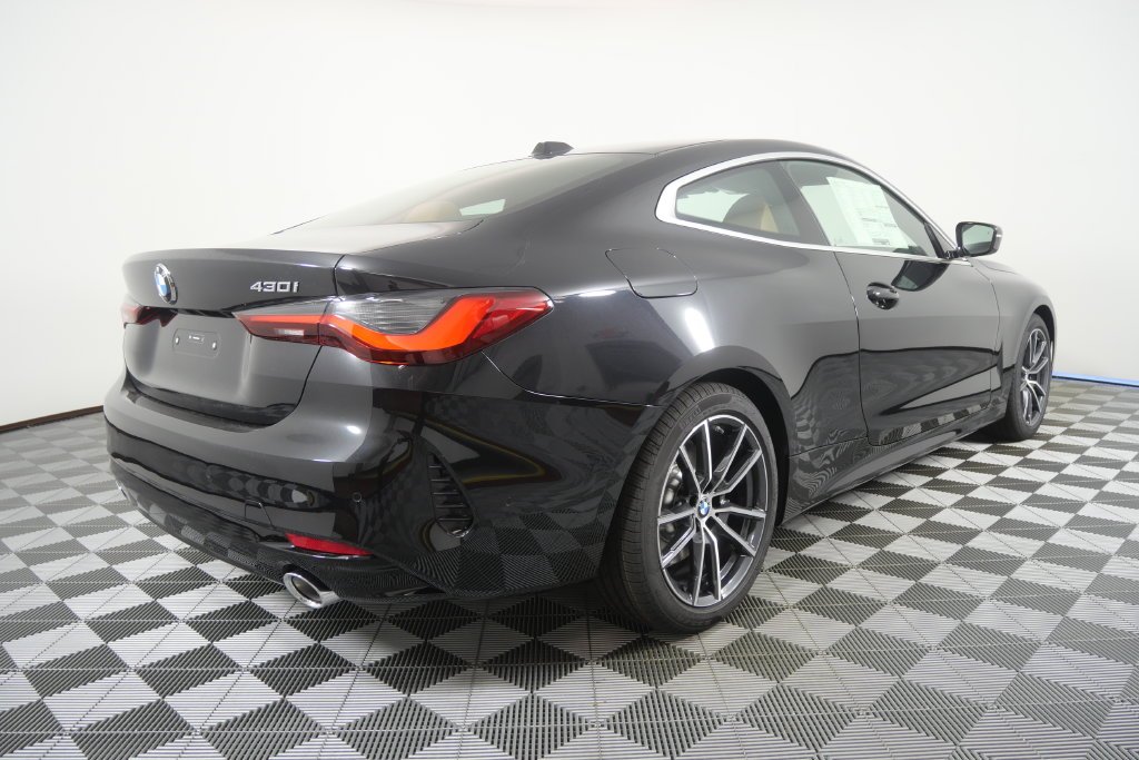 New 2027 Black Sapphire Metallic BMW 430i image 4