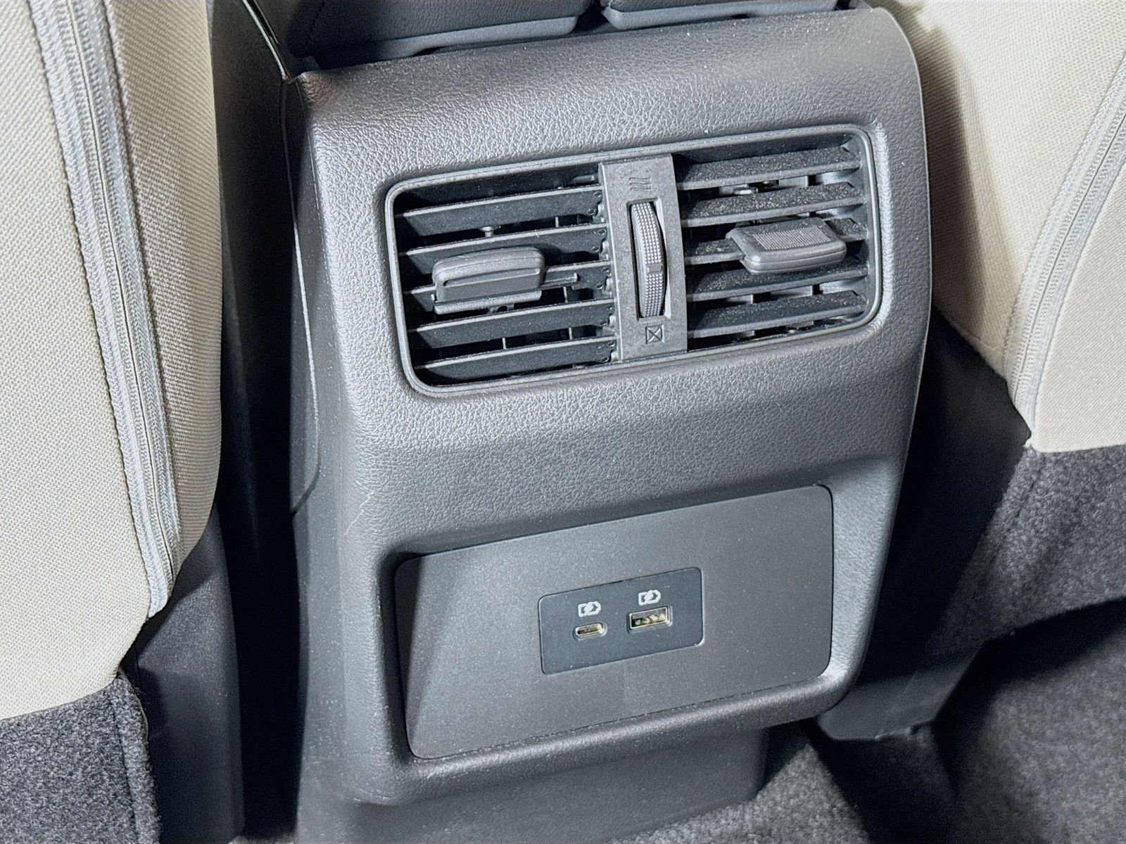 2023 Nissan Rogue SV - Photo 20