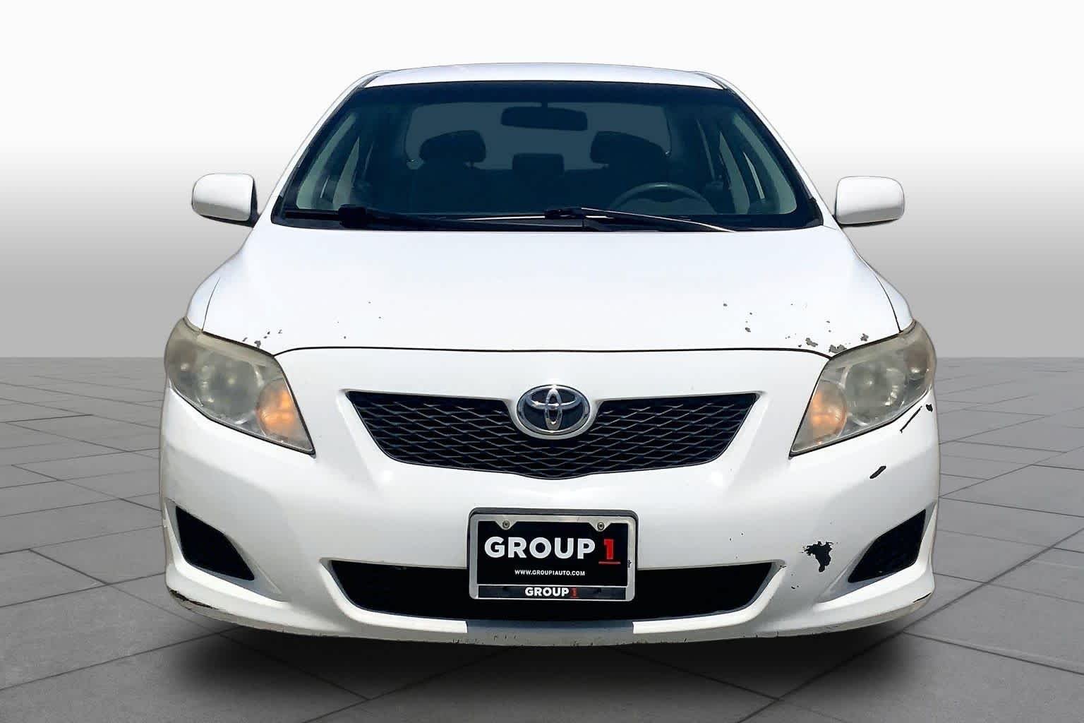 Used 2010 Super White Toyota LE image 3