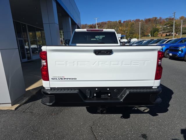 2026 Chevrolet Silverado 2500HD photo 2