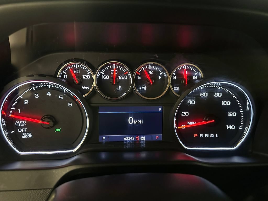 Used 2019 BLACK Chevrolet RST image 7