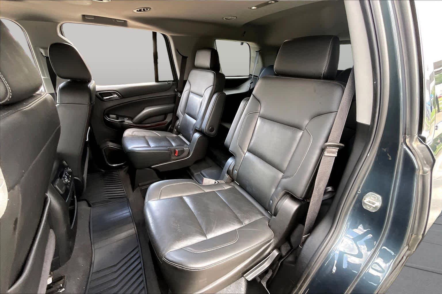 Used 2020 Dark Sky Metallic GMC SLT image 19