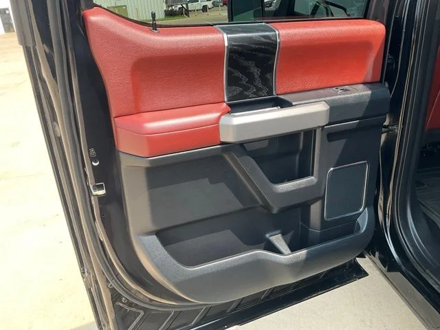 Used 2018 Black Ford Platinum image 27