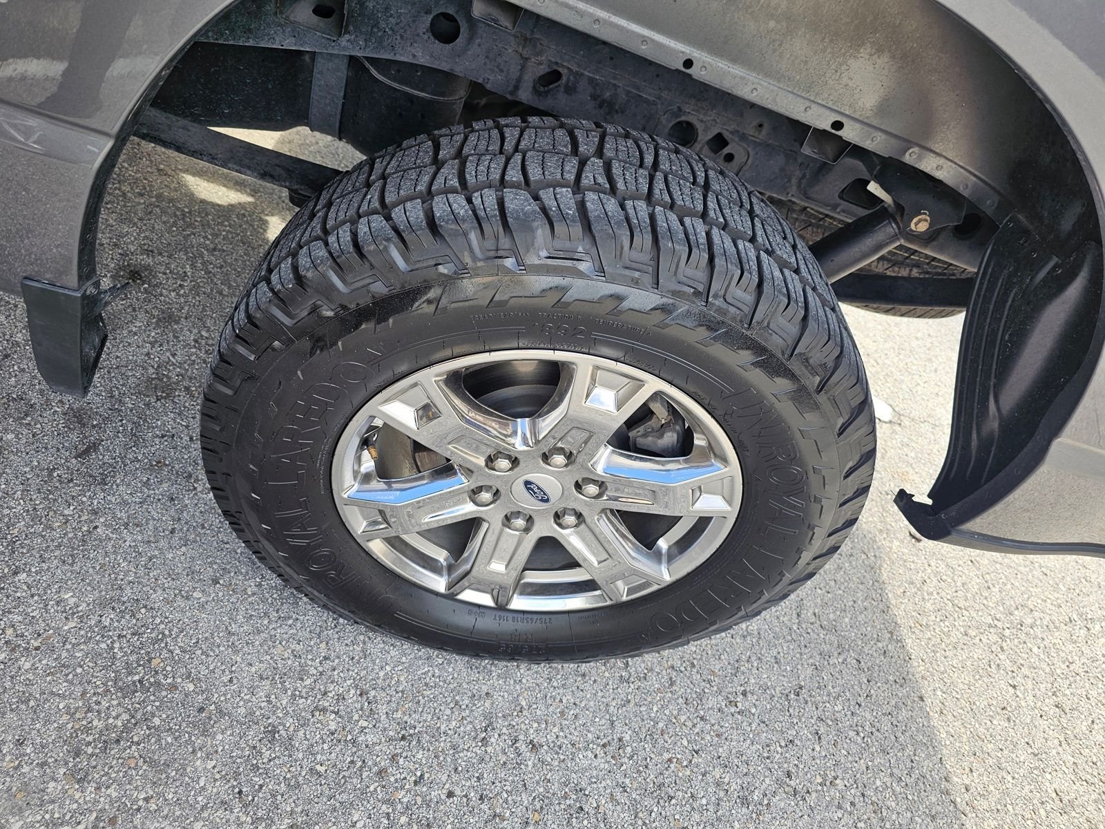 Used 2022 Gray Ford XLT image 10