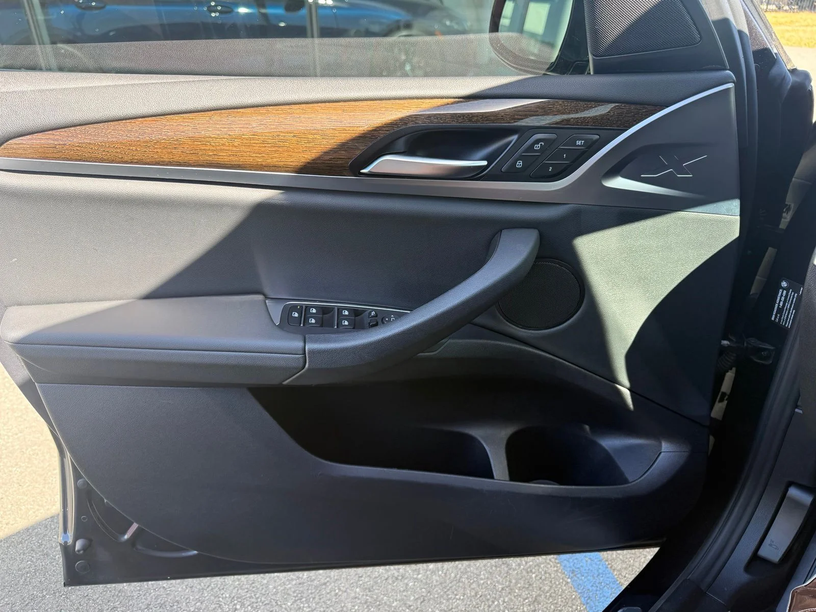 Used 2019 Gray BMW sDrive30i image 14