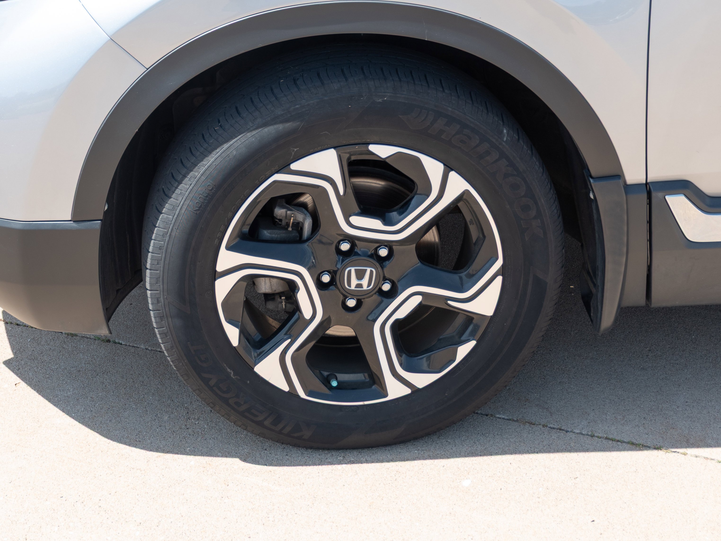 Used 2017 Silver Honda Touring image 6