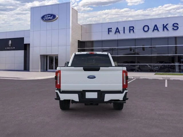 New 2026 Oxford White Ford XL image 5