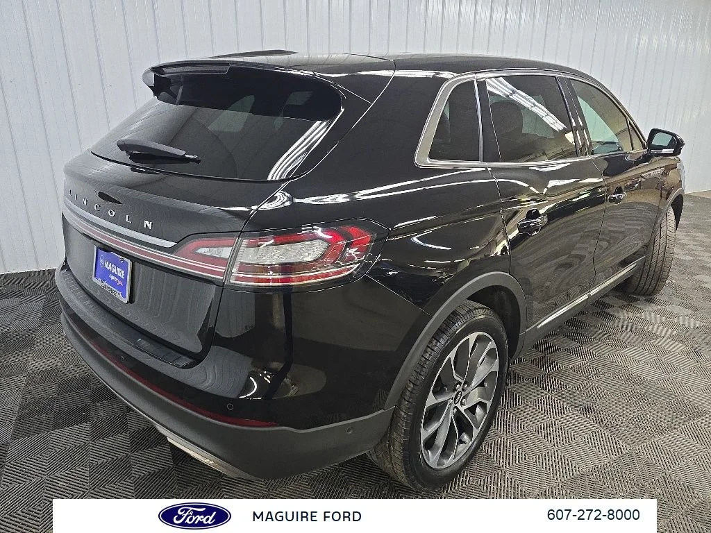 Used 2023 Black Lincoln Reserve image 12