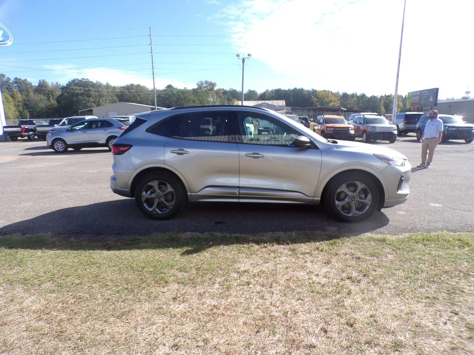 Used 2023 Iconic Silver Metallic Ford ST-Line image 4