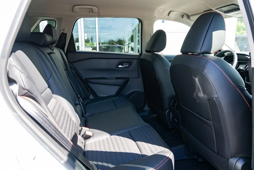New 2026 Everest White Pearl TriCoat Nissan Rock Creek® image 26