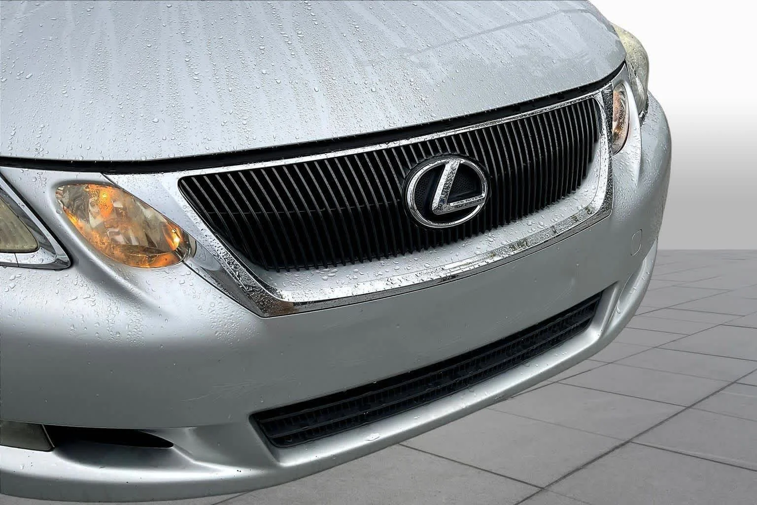 Used 2008 Mercury Metallic Lexus  image 29