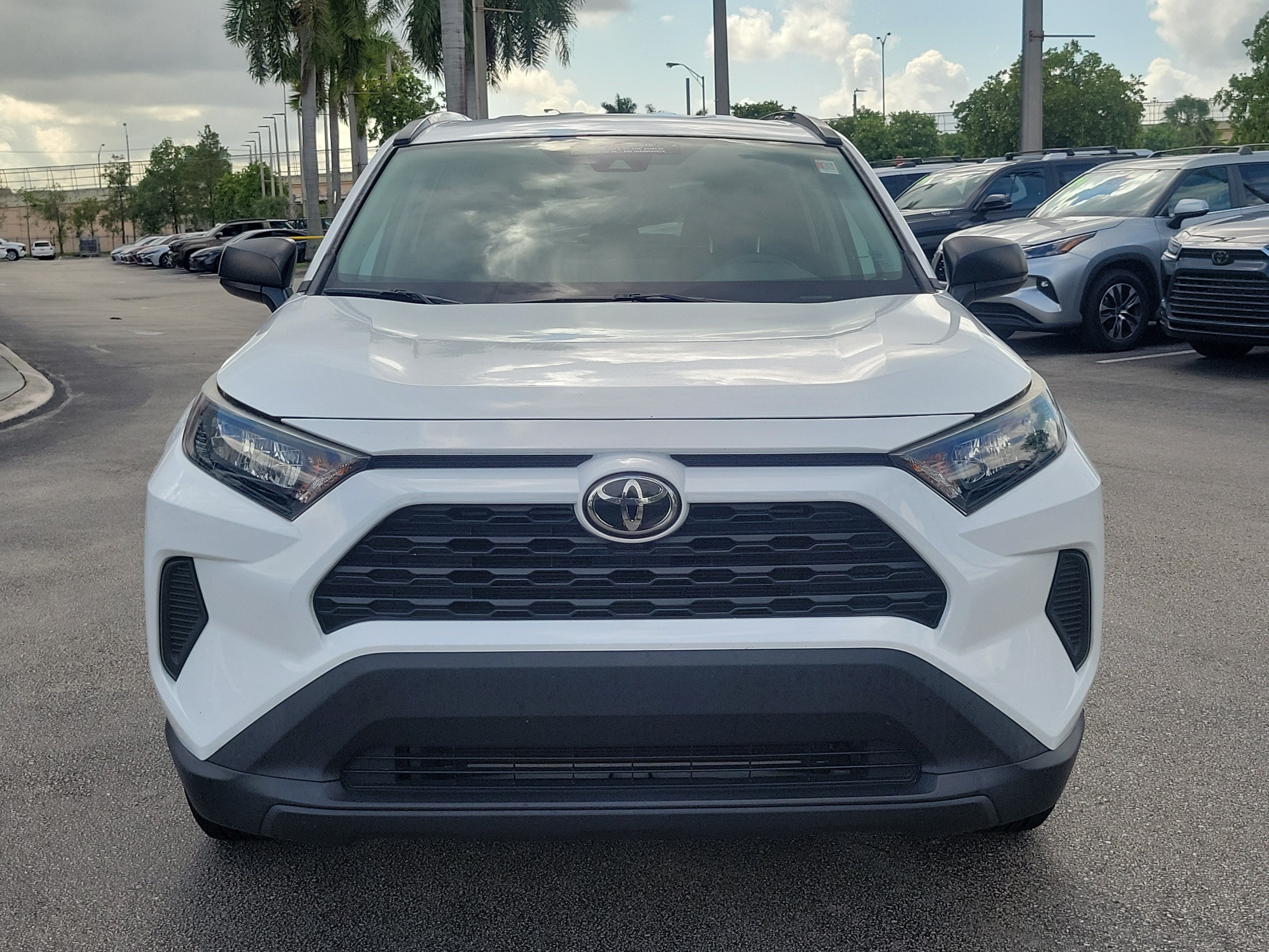 Used 2020 Super White Toyota LE image 2