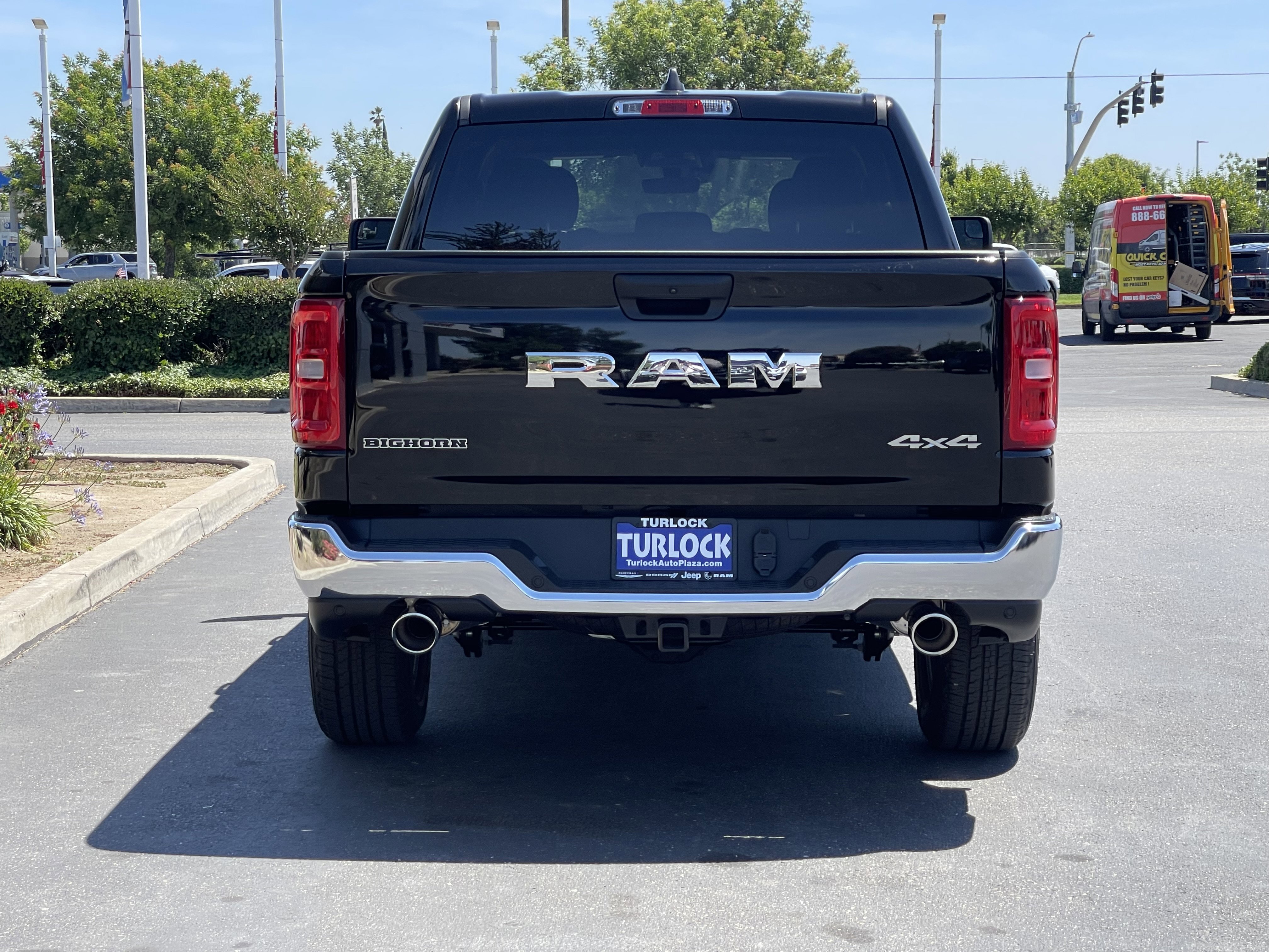 New 2026 Diamond Black Crystal Pearl-Coat Exterior Paint RAM Big Horn/Lone Star image 8