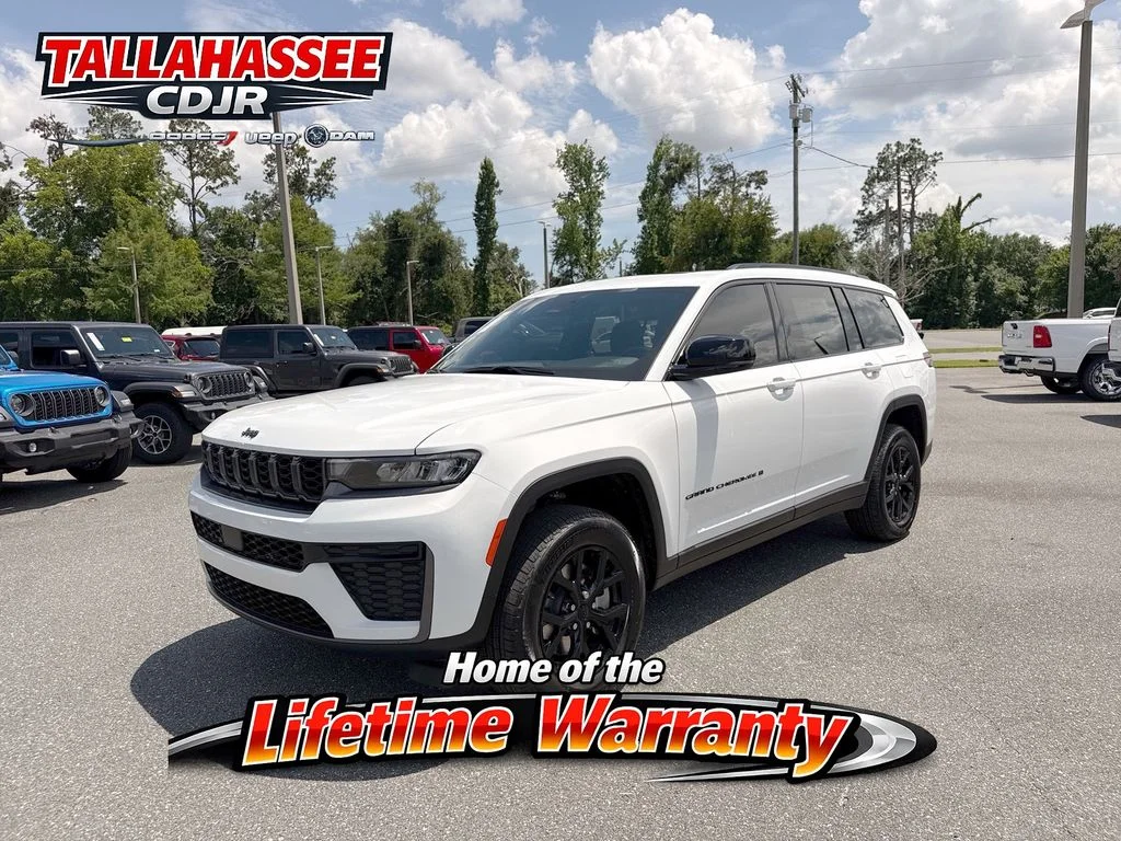 New 2026 Bright White Clear-Coat Exterior Paint Jeep Altitude image 7