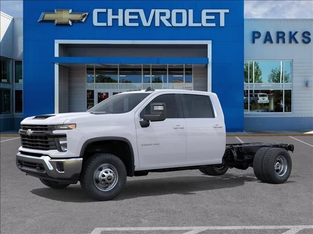 New 2026 Summit White Chevrolet Work Truck image 2