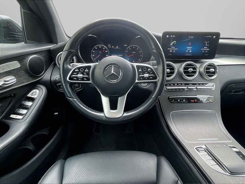 Used 2022 Black Mercedes-Benz GLC 300 image 10